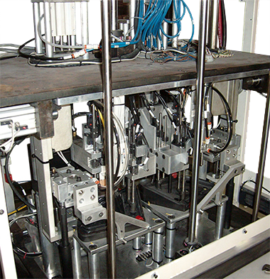 6225 - Multi-station Headlamp Assembly Machine